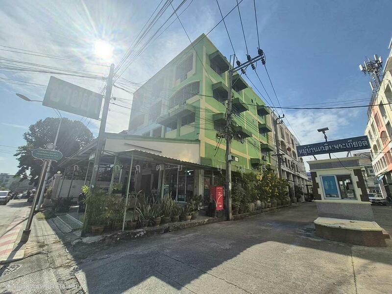 ขาย อาคารพาณิชย์ 4 ชั้น โครงการเฉลิมพระเกียรติ บางศรีเมือง, Nonthaburi