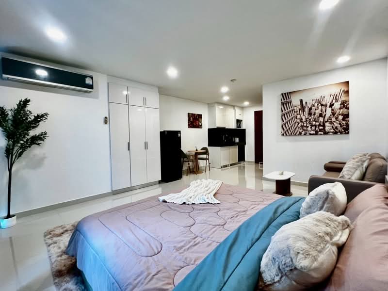 Club Royal, Chon Buri (Pattaya)