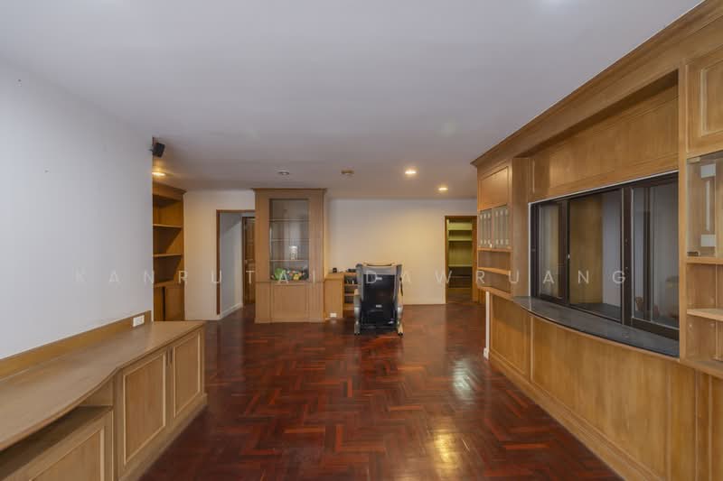 Richmond Palace, Bangkok