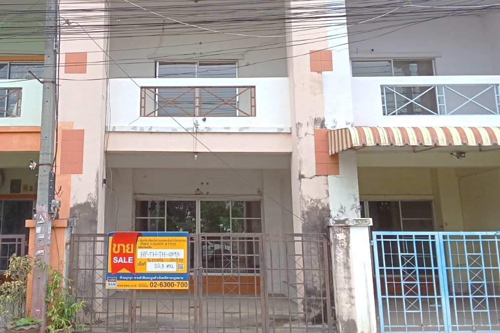 Townhouse project in Dantong Village, Sam Khok