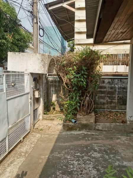 ลาดยาว, Bangkok