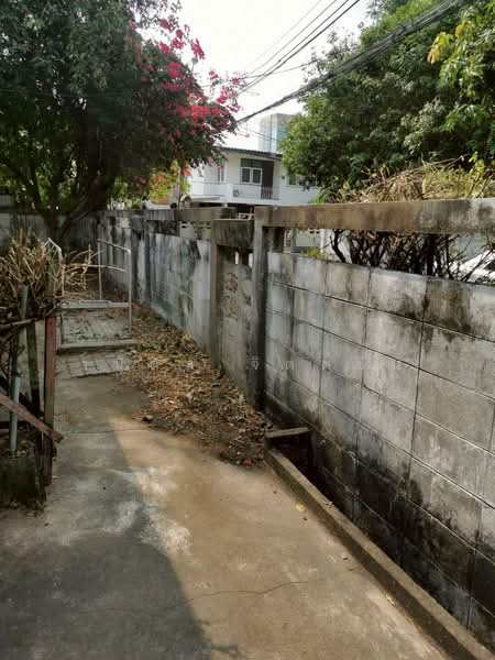 ลาดยาว, Bangkok
