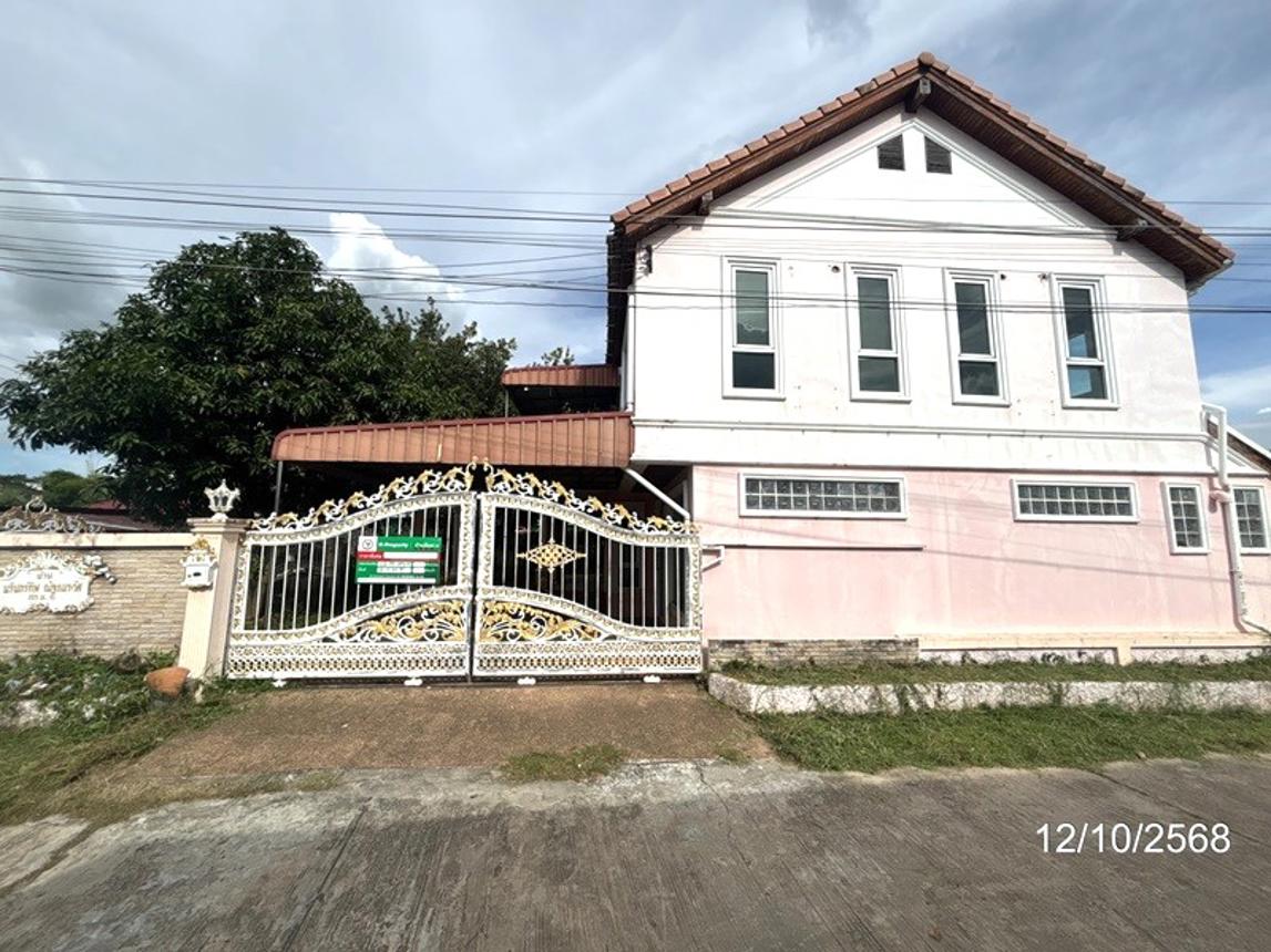 Single-Family Home in Si Saket City, Si Saket Province