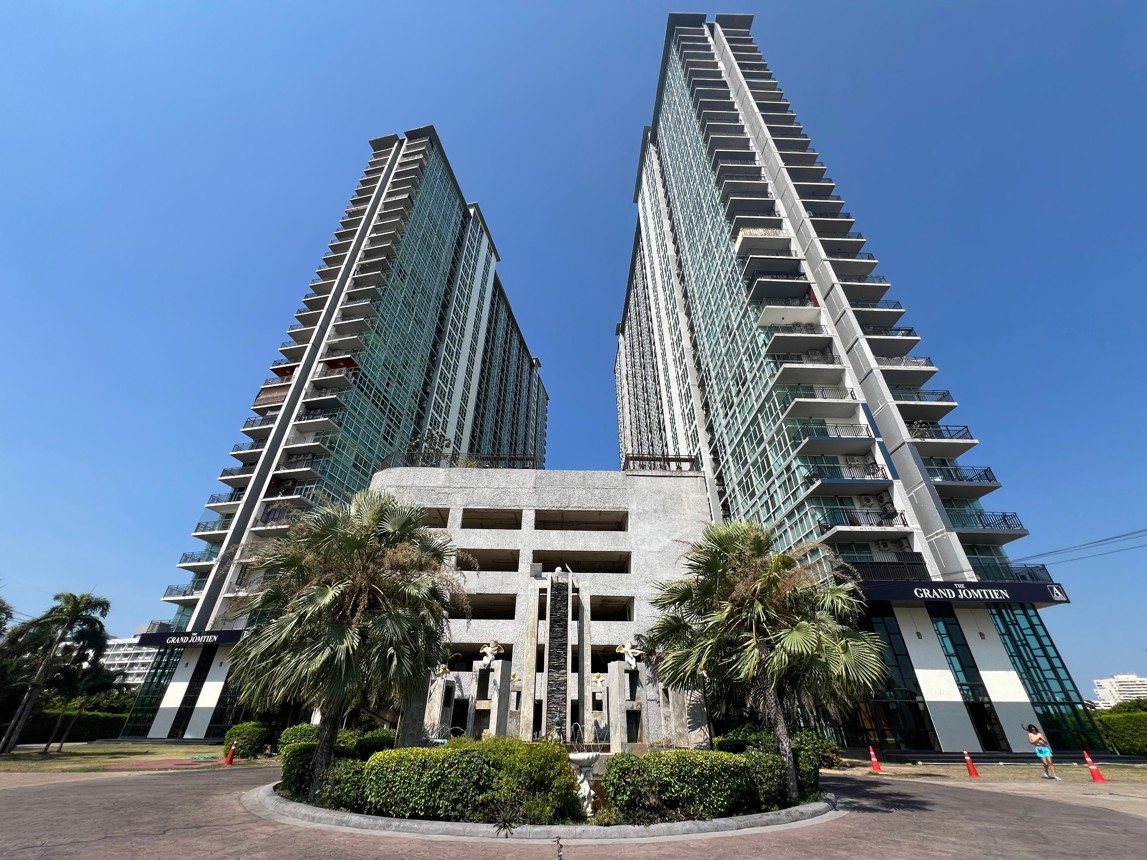 Condominium The Grand A.D. Jomtien Beach Pattaya Bang Lamung Chonburi