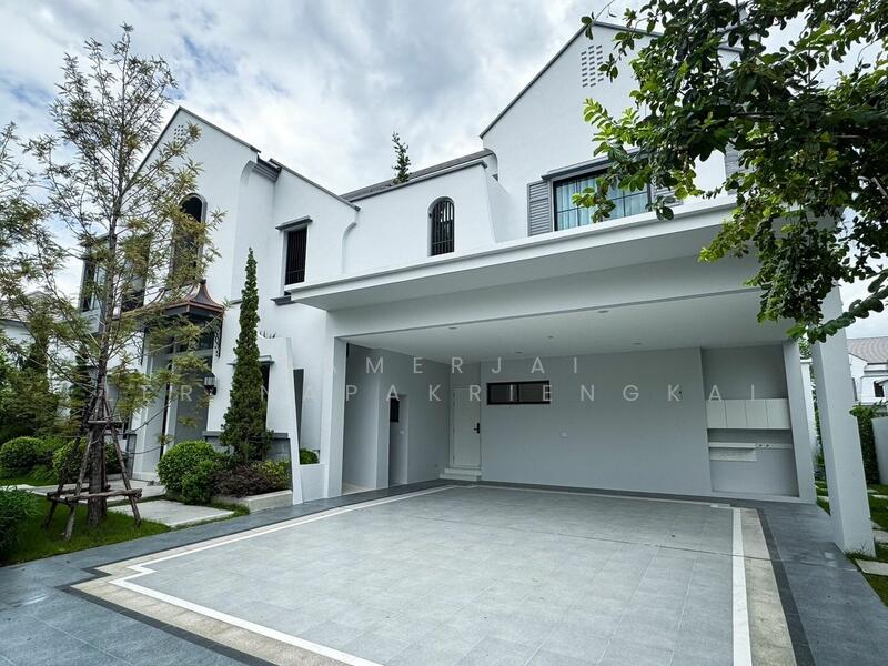 Nantawan Rama 9 - New Krungthepkreetha, Bangkok