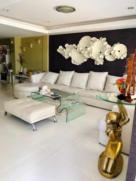 5-BR Townhouse, Bangkok