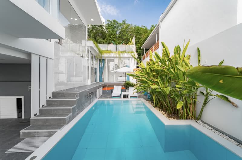 Modern 3BR Pool Villa Maenam Koh Samui | Mountain View | Rooftop Terrace, Surat Thani
