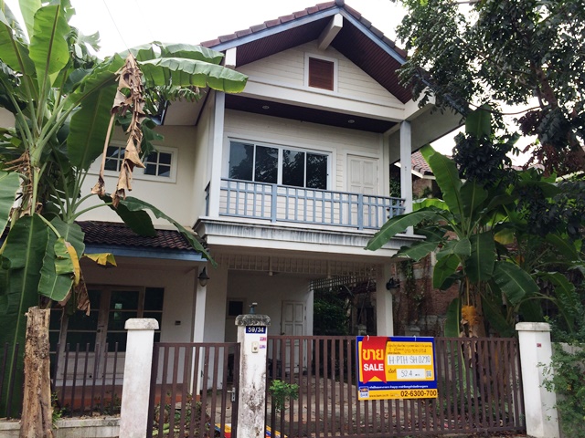บ้านเดี่ยว 2 ชั้น โครงการบ้านดลสิริ ลำลูกกา