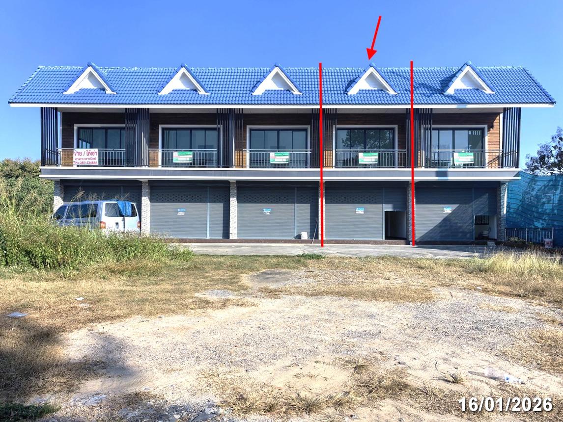 Commercial Townhouse in San Kamphaeng, Chiang Mai
