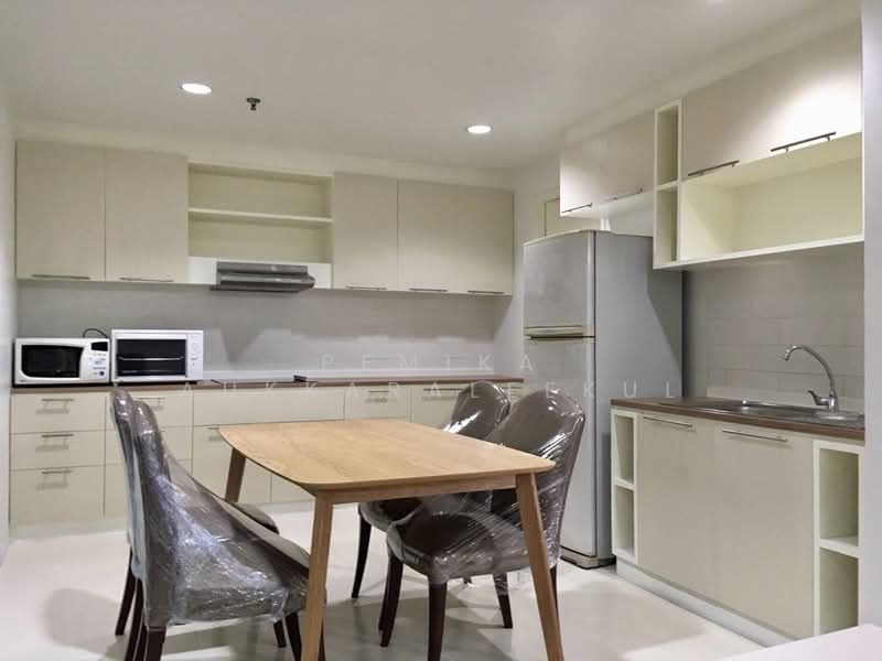 Baan Suanpetch, Bangkok