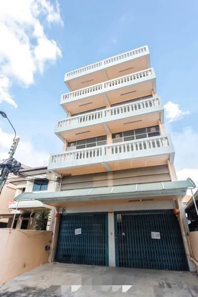 Townhouse in Pracharat Bamphen Soi 5, Bangkok
