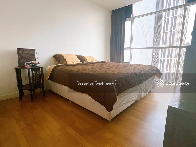 Urbana Sathorn, Bangkok