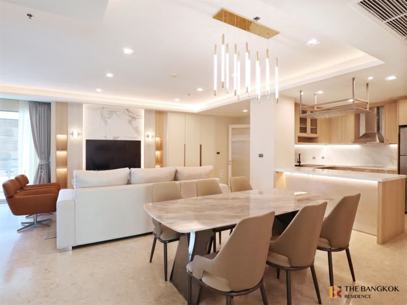 Nusasiri Grand, Bangkok