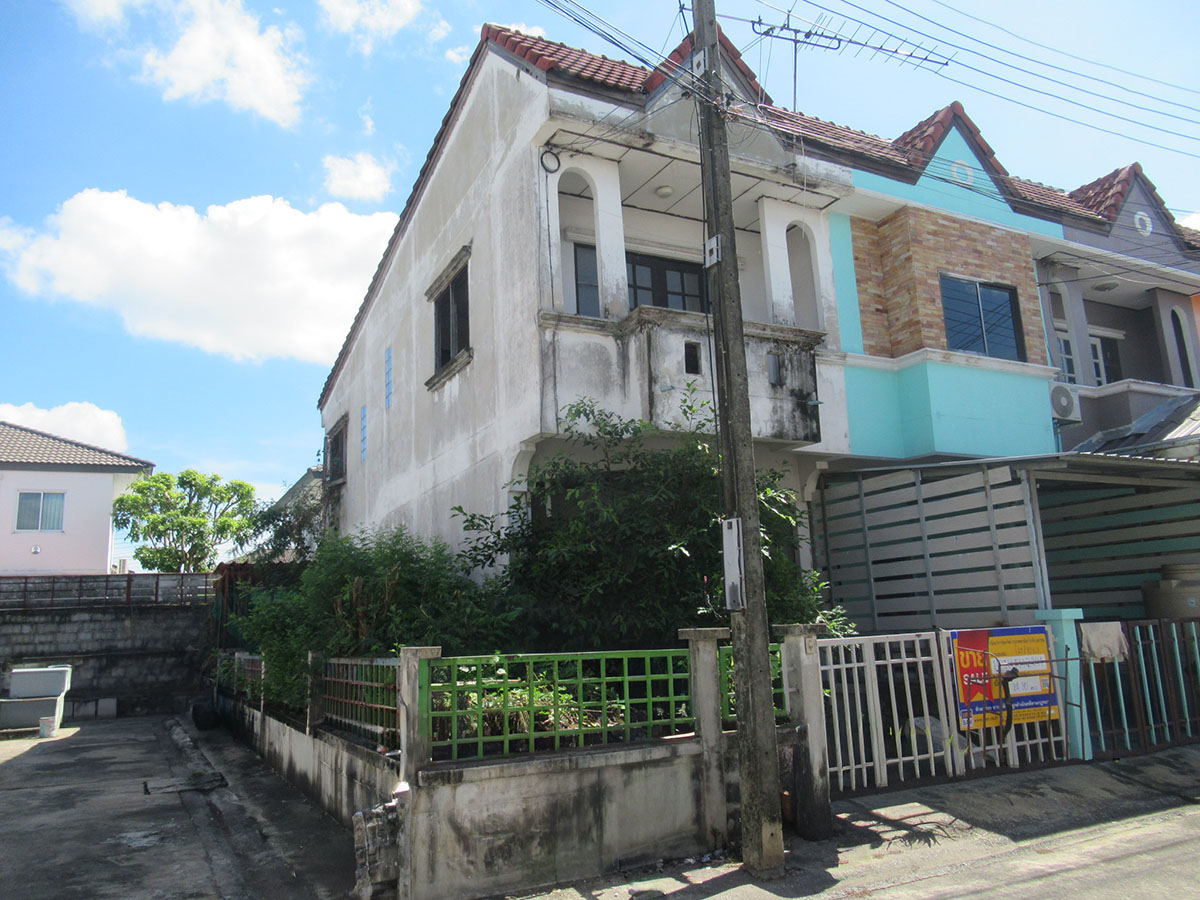 ทาวน์เฮ้าส์ โครงการบ้านฟ้ารังสิต ธัญบุรี