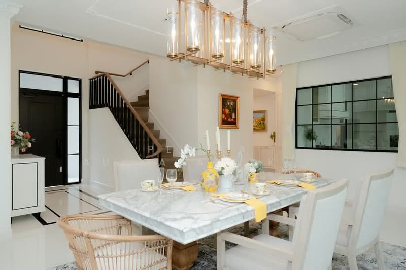 4-BR House, bangkok