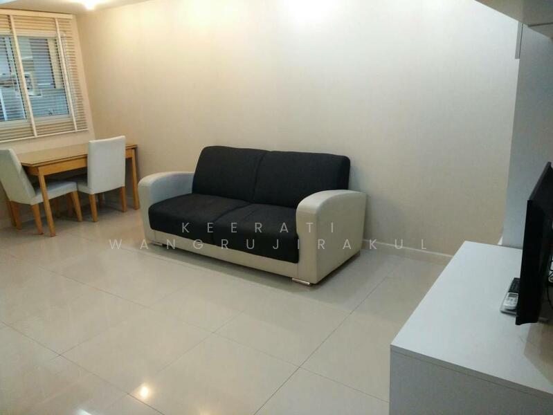 Zenith Place @ Sukhumvit condominium, Bangkok