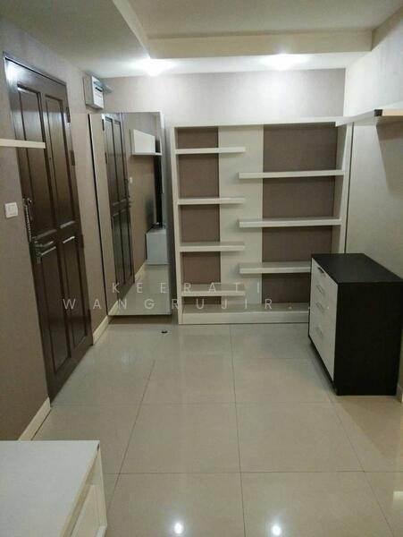 Zenith Place @ Sukhumvit condominium, Bangkok