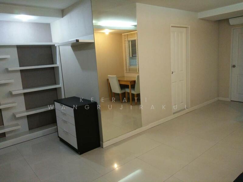 Zenith Place @ Sukhumvit condominium, Bangkok