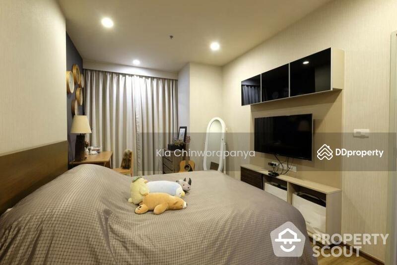 Onyx Phahonyothin, Bangkok
