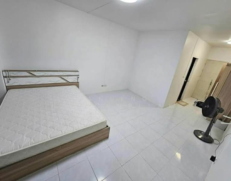 Ratchada Prestige, Bangkok