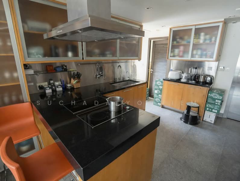 All Seasons Mansion, Bangkok