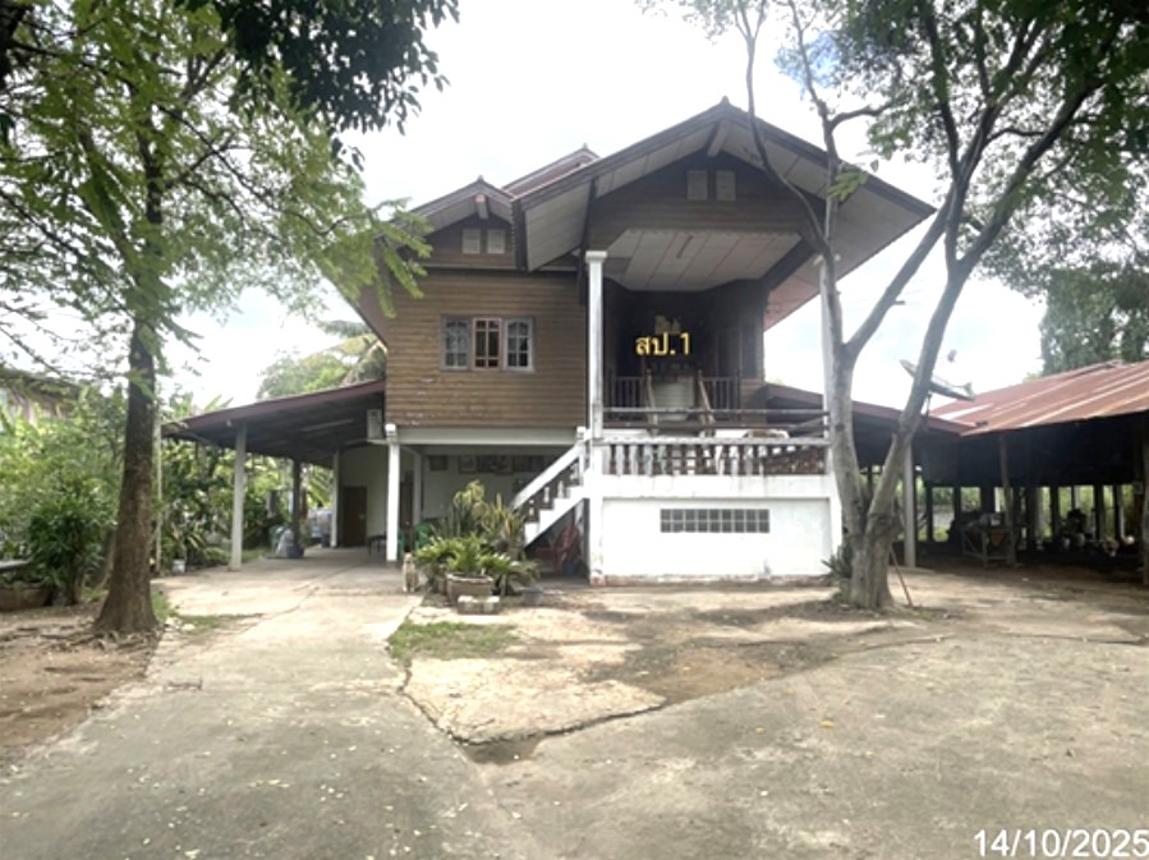 Single House in Phanom Phrai, Roi Et