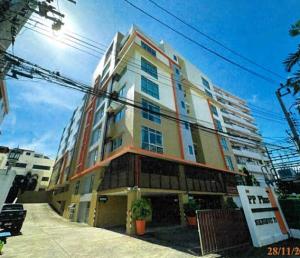 Condominium/Condo Building, Watthana, Bangkok