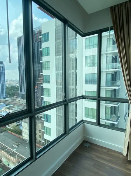 The Room Sukhumvit 64, Bangkok
