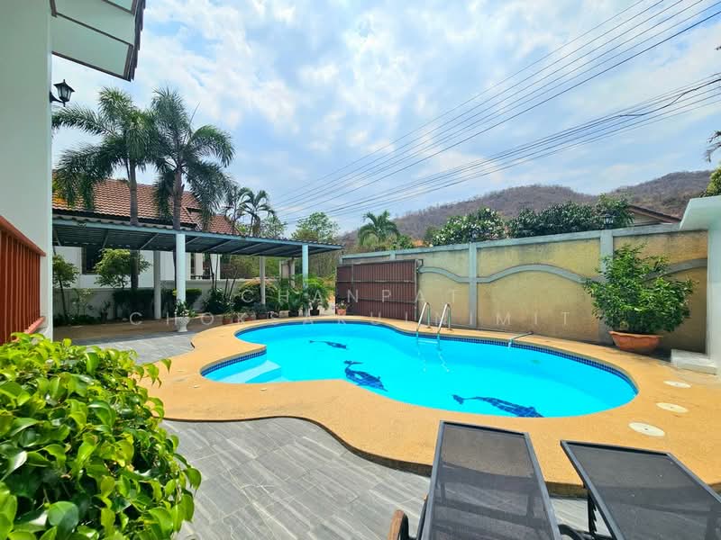 Soi Samor phrong Village, Prachuap Khiri Khan