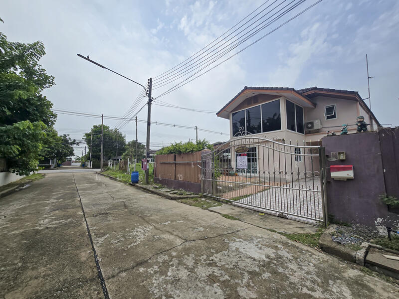 บ้านเดี่ยว 2 ชั้น หมู่บ้าน ศุภาลัยธานี ลำลูกกา - คลอง 4 ใกล้ BTS คูคต, Pathum Thani