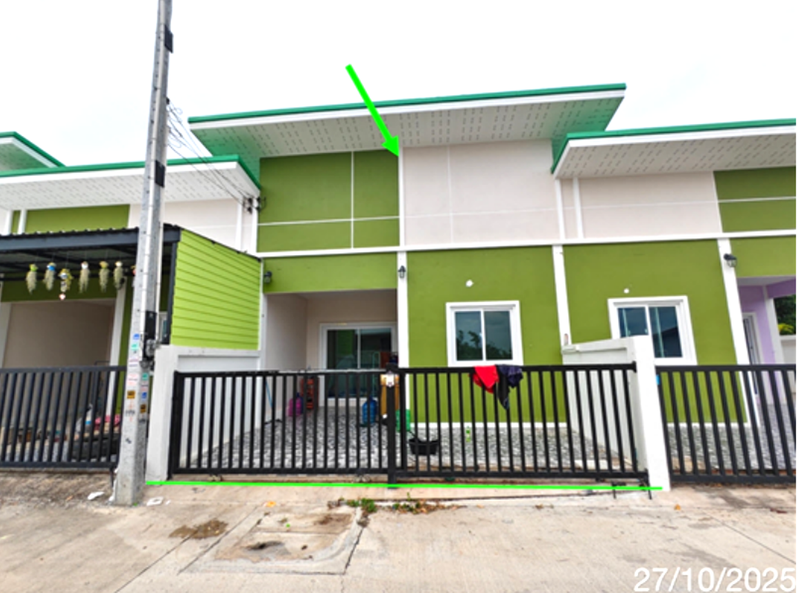 Townhouse in Pluak Daeng, Rayong