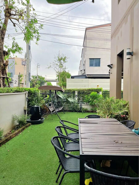 Baan Klang Muang Rama 9-Krungthep Kreetha, Bangkok