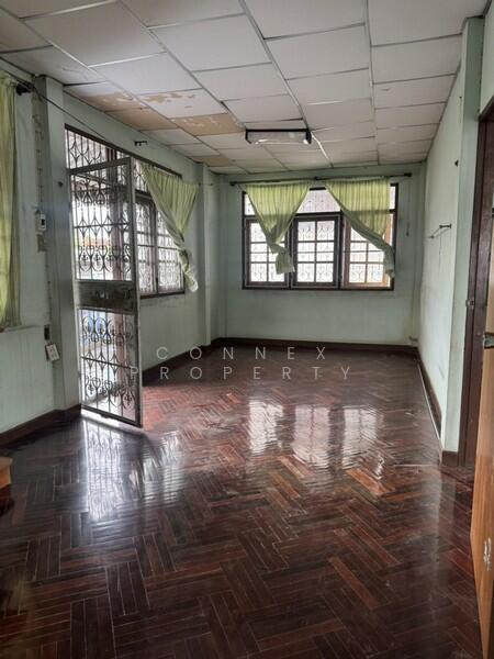 บ้านเดี่ยว 2 ชั้น 48 ตรว. ซอยเพชรเกษม 69 2-storey detached house, 48 sq m., Soi Petchkasem 69, Bangkok