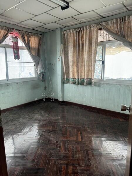 บ้านเดี่ยว 2 ชั้น 48 ตรว. ซอยเพชรเกษม 69 2-storey detached house, 48 sq m., Soi Petchkasem 69, Bangkok