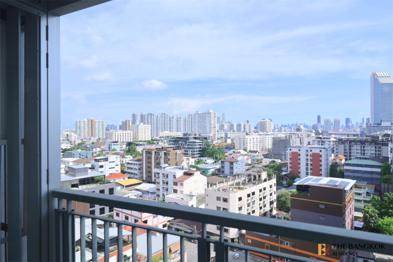 Rhythm Ratchada-Huaikwang, Bangkok