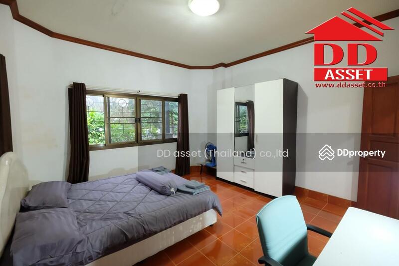 ขายบ้านเดี่ยวหลังใหญ่ พร้อมที่ดิน เนื้อที่ 200.1 ตร.ว. ติดถนน ใกล้ชายหาดขนอม ศาลหลักเมือง ใกล้วัดเจดีย์ไอ้ไข่ อำเภอขนอม นครศรีธรรมราช, Nakhon Si Thammarat