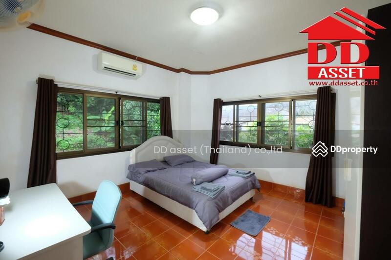 ขายบ้านเดี่ยวหลังใหญ่ พร้อมที่ดิน เนื้อที่ 200.1 ตร.ว. ติดถนน ใกล้ชายหาดขนอม ศาลหลักเมือง ใกล้วัดเจดีย์ไอ้ไข่ อำเภอขนอม นครศรีธรรมราช, Nakhon Si Thammarat