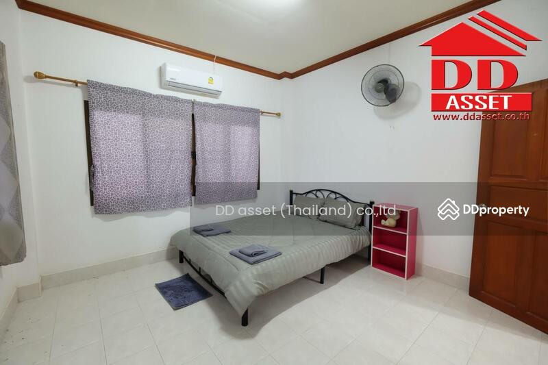 ขายบ้านเดี่ยวหลังใหญ่ พร้อมที่ดิน เนื้อที่ 200.1 ตร.ว. ติดถนน ใกล้ชายหาดขนอม ศาลหลักเมือง ใกล้วัดเจดีย์ไอ้ไข่ อำเภอขนอม นครศรีธรรมราช, Nakhon Si Thammarat