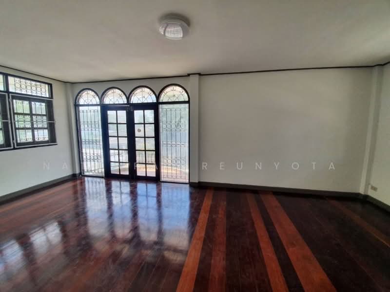 4-BR House, Bangkok