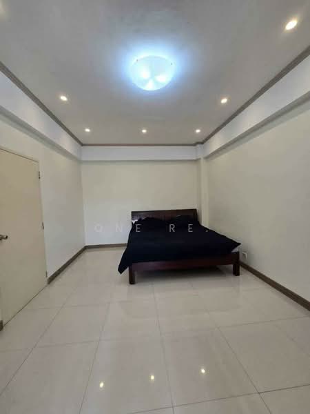 Saint Charm Condominium, Bangkok