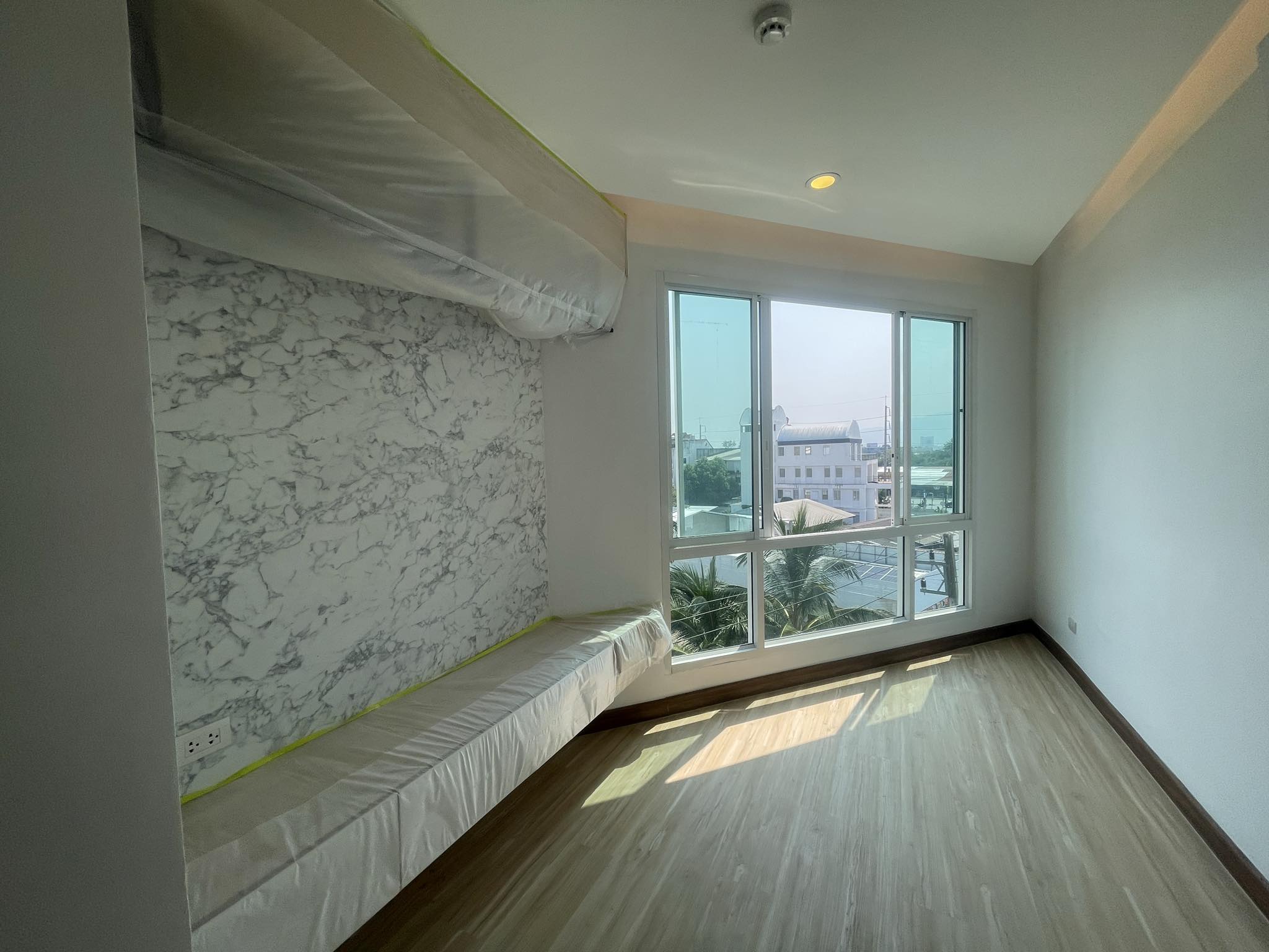 Siri Condo