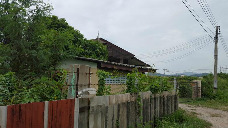 BangPra Land Sriracha 1-1-94 Rai ฺbehind Lotus BangPra 390 Metre from beach BangPra Sale with home, Chon Buri (Pattaya)