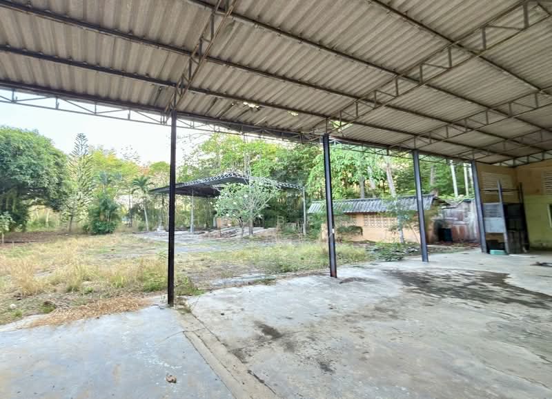 ที่ดินเพ ระยอง, Rayong
