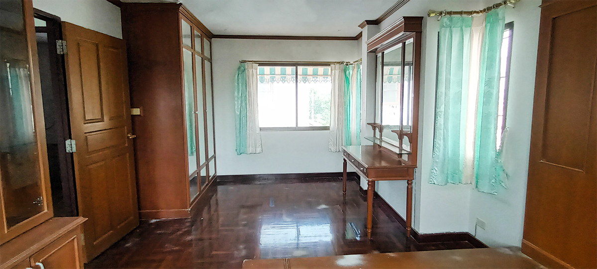 บ้านเดี่ยว เพลสแอนด์พาร์ค ประชาอุทิศ 90