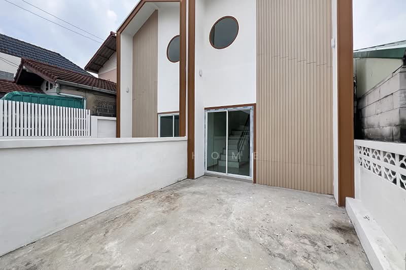 ทาวน์เฮ้าส์ 2 ชั้น ซอยประชานิเวศน์ 3 ซอย 8/3 แยก 14, Nonthaburi