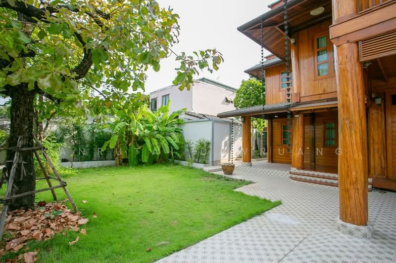 Single House at Watthana Niwet 5, Bangkok