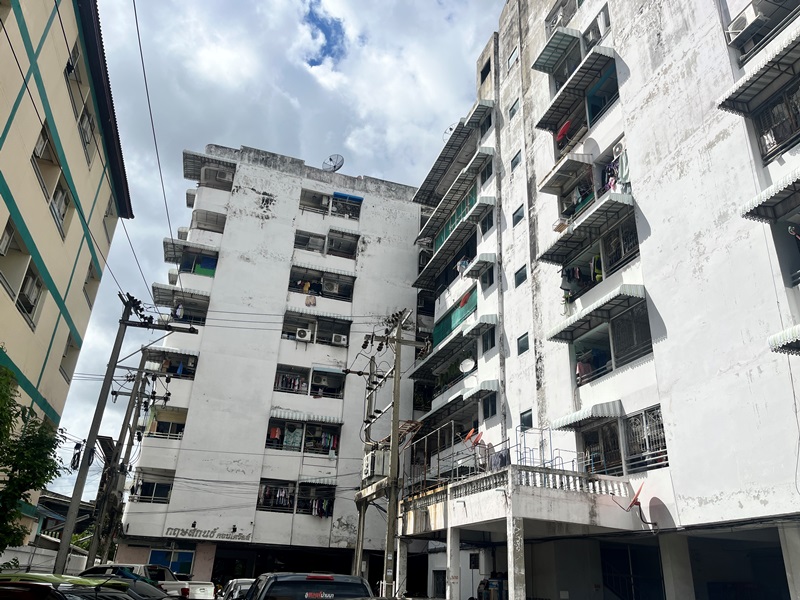 Condominium project at Kris Sankhand Condo Ville, Charoenkrung 57