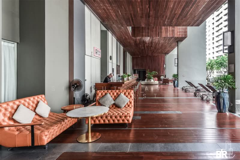 Hansar Rajdamri, Bangkok