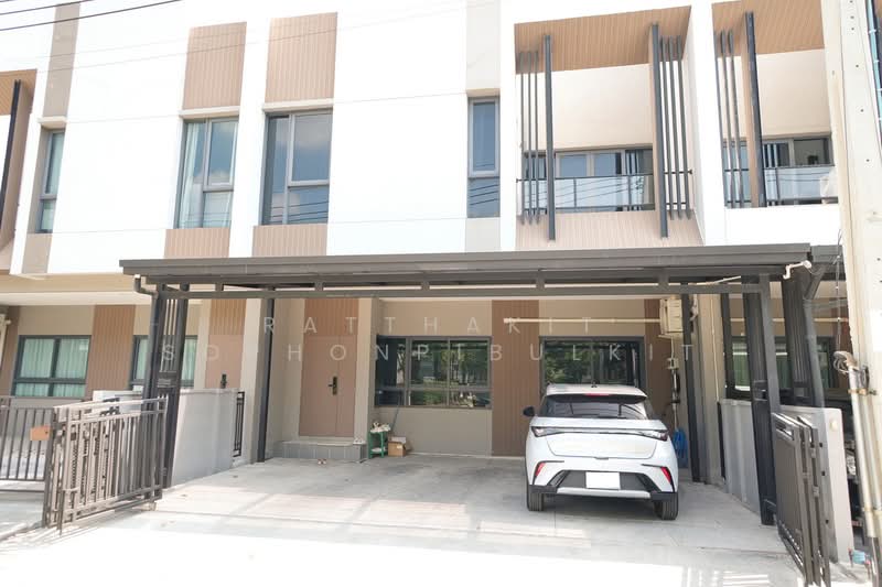 Baan Klang Mueng The Edition Pinklao-Borom 2, Bangkok