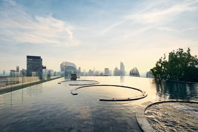 Life One Wireless, Bangkok